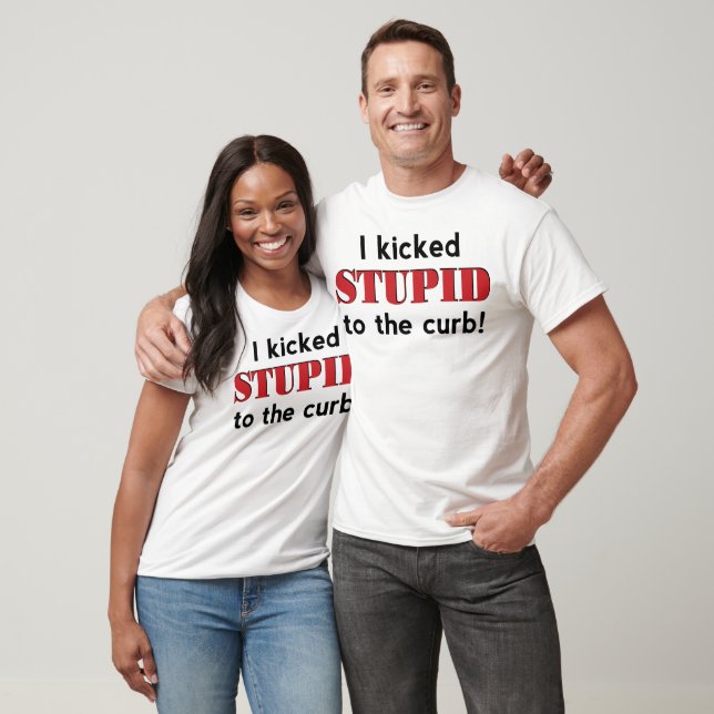 An die Krümmung gekickt T-Shirt (Unisex)