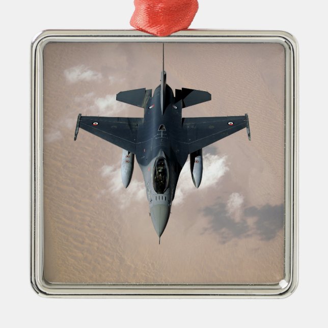 An Emirati F-16 Silbernes Ornament (Vorne)