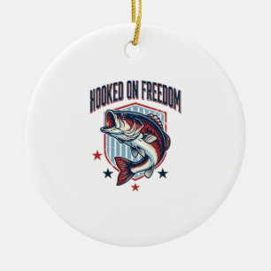 An Freiheit Aufgehängtes Vintage-Bass-Fisch-Shirt- Keramik Ornament