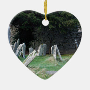 An Irish Grave Yard Keramik Ornament