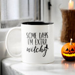 An manchen Tagen bin ich extrem witzige, moderne F Zweifarbige Tasse<br><div class="desc">Fügen Sie Ihren Morgen etwas Freude mit unserer "Einige Tage ich bin extra witchy" Moderne Damen Halloween Zwei-Tone-Kaffee-Tasse! Diese Tasse mit schicken Schwarz-Weiß-Designs präsentiert den spielerischen Satz in stilvoller Typografie, der perfekt zum Feiern Ihrer Hexe geeignet ist. Es ist aus einer langlebigen Keramik gemacht und bietet sowohl Mikrowelle als auch...</div>