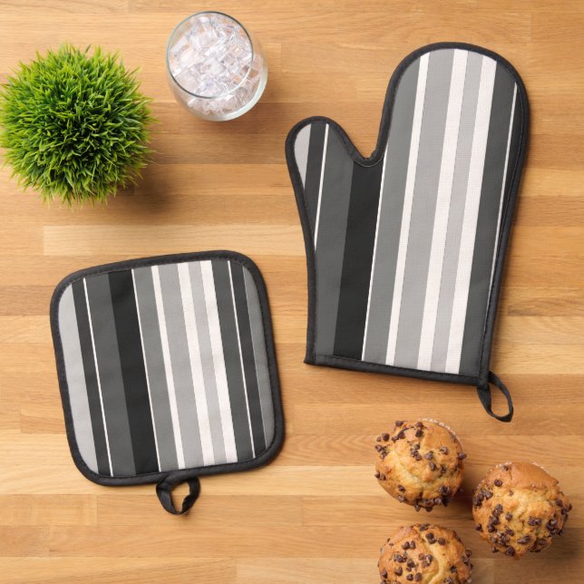 An Ofenhandschuh & Topflappen-Set (Oben Unten)