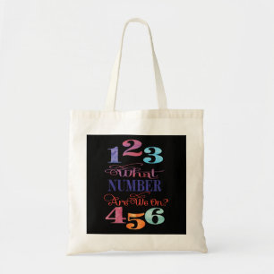 An welcher Zahl sind wir? Bunco Typografie Tragetasche