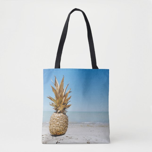 Ananas-Ananas-Früchte am Meer (Vorderseite)