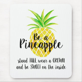 Ananas-Aquarell-Stand-hohe Abnutzung eine Krone Mousepad
