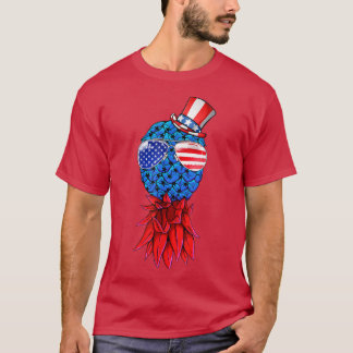 Ananas auf dem Kopf stehende amerikanische Flagge  T-Shirt