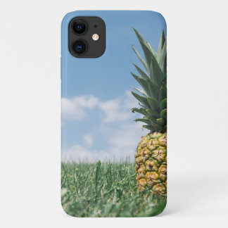 Ananas auf einem Feld Case-Mate iPhone Hülle