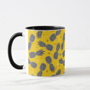 Ananas auf Gold Tasse