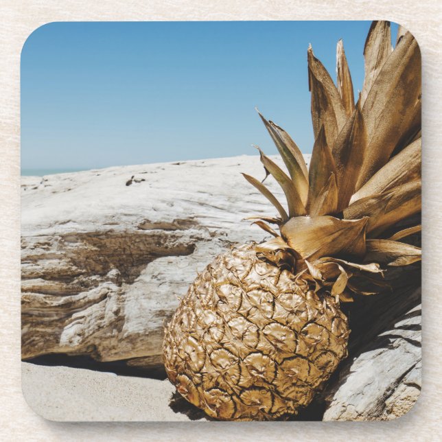 Ananas aus Gold am Strand Getränkeuntersetzer (Vorderseite)