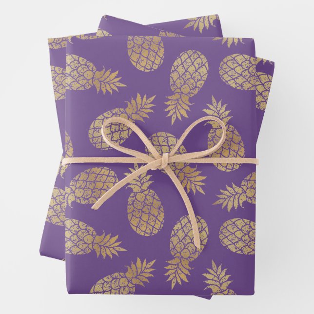 Ananas aus Gold auf Lila Geschenkpapier Set (Beispiel)