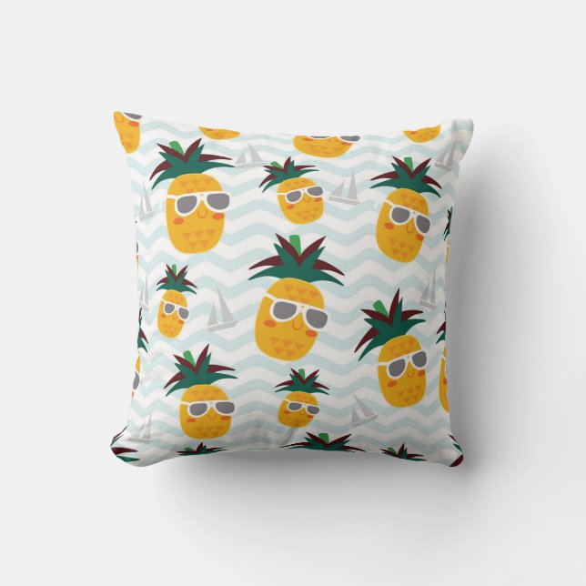 Ananas, Boot: niedliches Ozeanmuster. Kissen (Vorderseite)