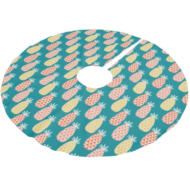 Ananas-Doodle-Muster Polyester Weihnachtsbaumdecke (Schrägansicht)