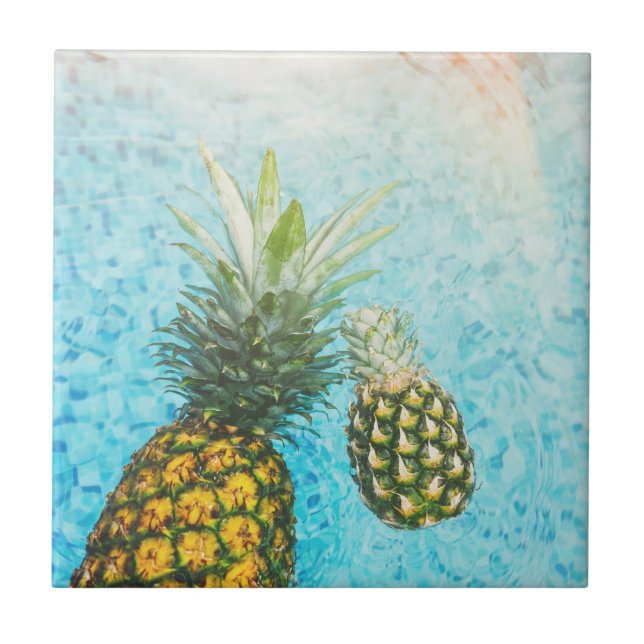 Ananas im Swimmingpool Fliese (Vorderseite)