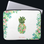 Ananas Laptopschutzhülle<br><div class="desc">Schöne botanische Blume in Aquarellfarbe und blättrige Ananas-Form mit passenden Eckrahmen,  personalisierter Laptop-Ärmel.</div>