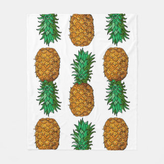 Ananas mit Blätter. Nahtloses Muster mit Tropen Fleecedecke