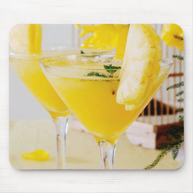 Ananas- und Ingwer-Fresca-Cocktail Mousepad (Vorne)