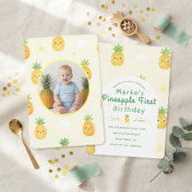 Ananas zum ersten Geburtstag Süße Frucht Foto
