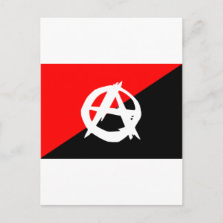 Anarchistische Flagge mit einem Symbol Postkarte