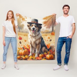 Anatolischer Schäferhund im Herbst verlässt Ernted Fleecedecke