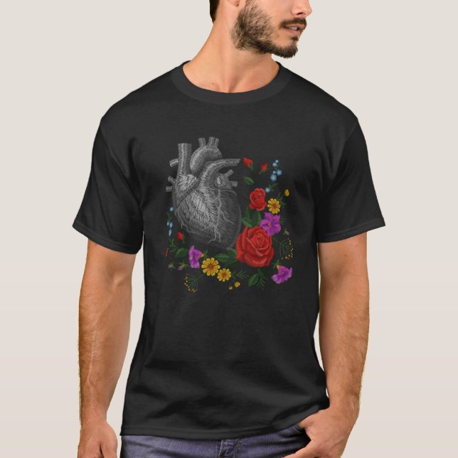 Anatomical Heart And Flowers  Men Women Cardiologi T-Shirt (Vorderseite)