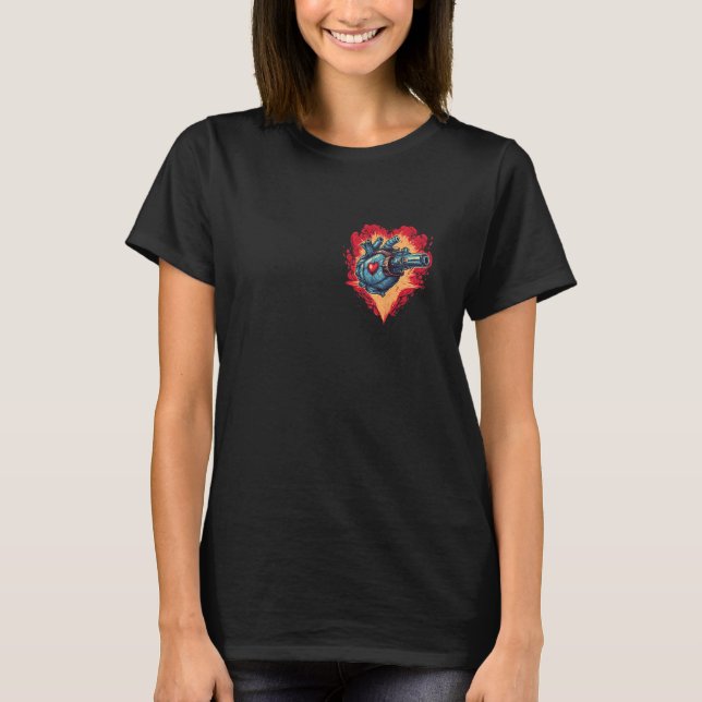 Anatomical Mechanical Heart with Laser Gun Cyberpu T-Shirt (Vorderseite)