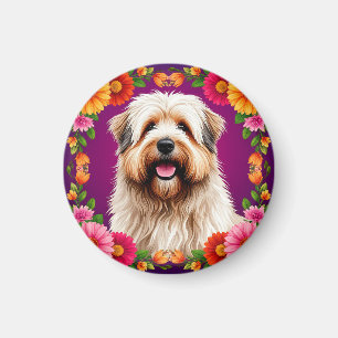 Anbetungswürdiger flauschiger Hund mit Blumen Magnet