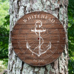 Anchor Brown Wood Dartscheibe<br><div class="desc">Personalisierter nautischer Anker. Ideal für Wiedersehen, Hochzeit oder Familiengeschenke.</div>