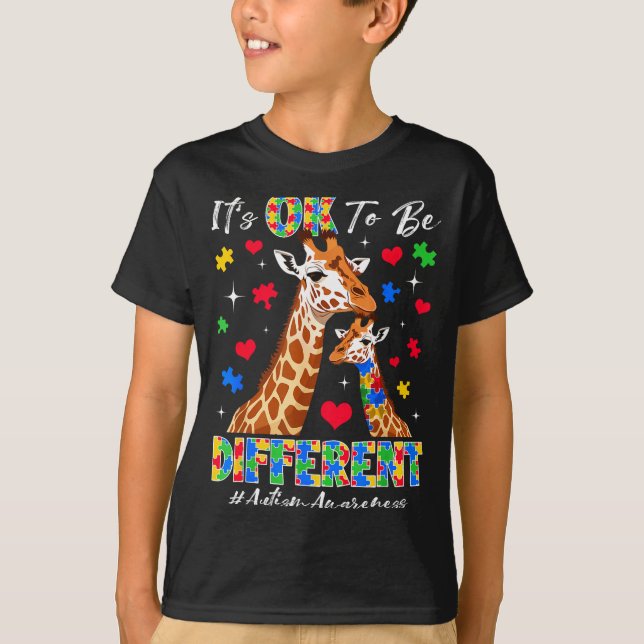 Anders zu sein Autismus-Bewusstsein Giraffen-Puzzl T-Shirt (Vorderseite)