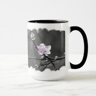 Andeutung der rosa Kirschblüte Tasse
