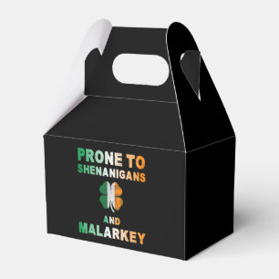 Anfällig für Shenanigans und Malarkey St Patricks Geschenkschachtel
