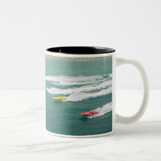 Anfang der Rennen-Tasse Zweifarbige Tasse