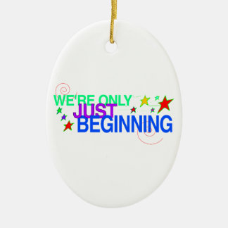 ANFANGENDE OVALE VERZIERUNG KERAMIKORNAMENT