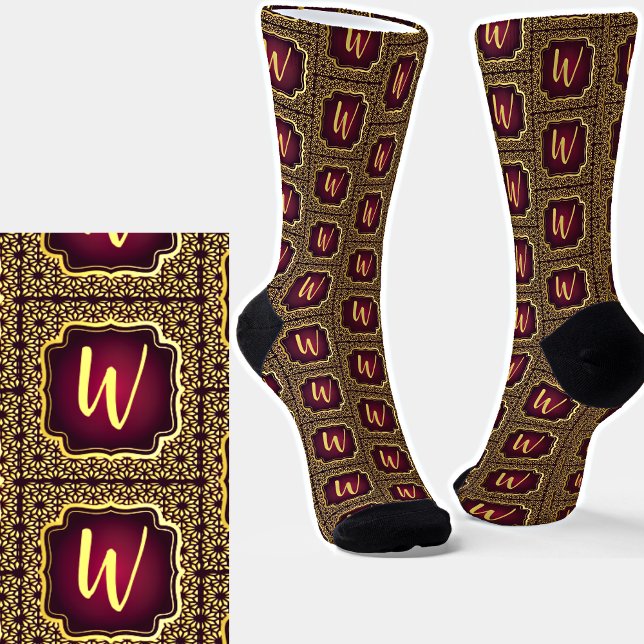 Anfängliche Aufnahme in Gold auf dunklen Lila Abst Socken (Von Creator hochgeladen)
