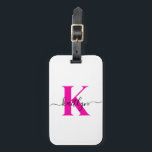 Anfänglicher Mit Monogramm Name in Pink Gepäckanhänger<br><div class="desc">Dieses einfache, elegante Gepäckanhänger mit Ihrem Vornamen in einem trendigen Script-Schriftart in schwarz tippt über Ihre erste erste in einem modernen Kappe-Schriftart in heißen Rosa auf der einen Seite und ein Dia in der Karte für Ihren Namen, Adresse und Telefonnummer auf der anderen Seite würde fantastisch auf Ihren Koffern aussehen....</div>