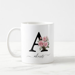 Anfangsbezeichnung einer rosa Rosenblütenblütenbez Kaffeetasse