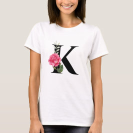 Anfangsbuchstabe K in Schwarz mit rosa Rose T-Shirt