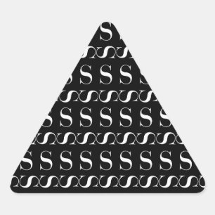 Anfangsbuchstaben S Dreieckiger Aufkleber