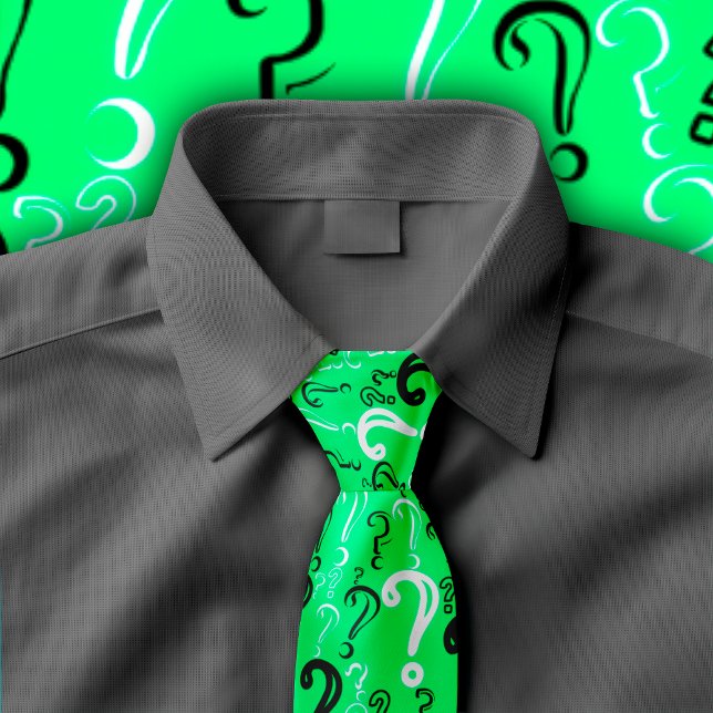 Anfrage Marks Tie-White, Black, Spring Green Krawatte (Spring green distressed question mark necktie displayed on dark grey button down shirt.)