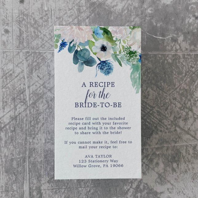 Anfrage nach klassischer weißer Blume Begleitkarte (Von Creator hochgeladen)