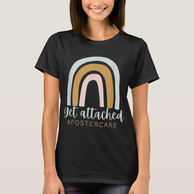 Angehängte Foster Care Gotcha Day Mama Biologisch T-Shirt (Vorderseite)