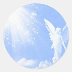 Angel in den Wolken Runder Aufkleber