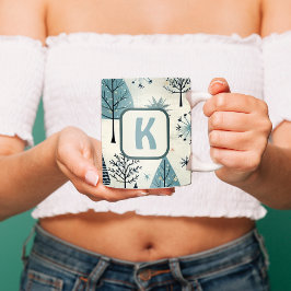 Angepasste Monografie Winter kommt Kaffeetasse