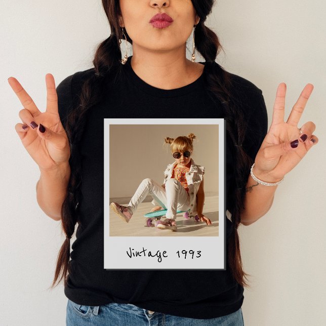 Angepasstes Vintages Foto und Jahr Nostalgie Gebur T-Shirt (Von Creator hochgeladen)