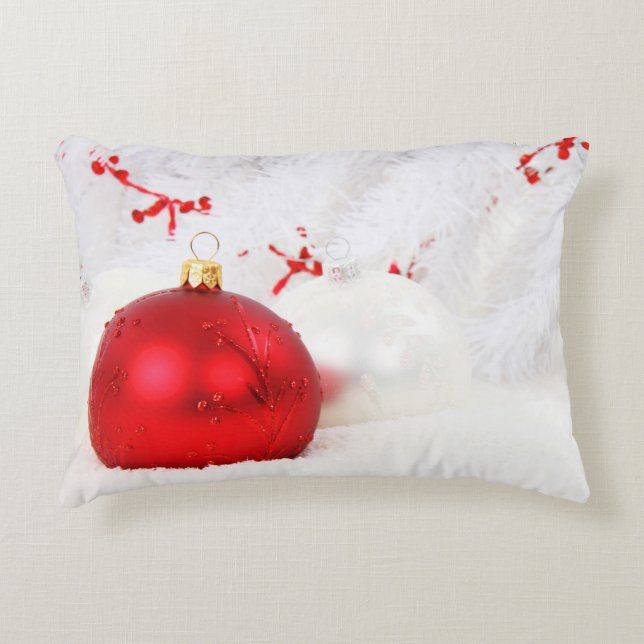Angerautes Polyester Dekokissen (Vorderseite)