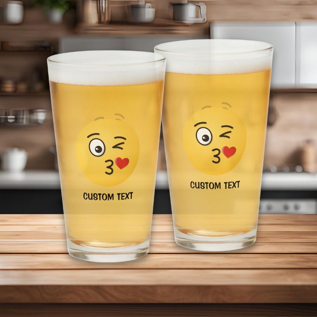 Angesicht, die einen Kuss werfen Glas (Von Creator hochgeladen)
