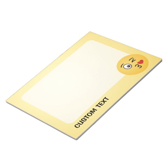 Angesicht, die einen Kuss werfen Notizblock (angewinkelt)