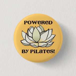 Angetrieben durch Pilates Lotus Button
