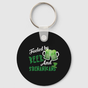 Angetrieben von Bier und Schabernack St. Patricks  Schlüsselanhänger