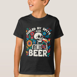Angetrieben von Groll und Bier Halloween-Skelett B T-Shirt