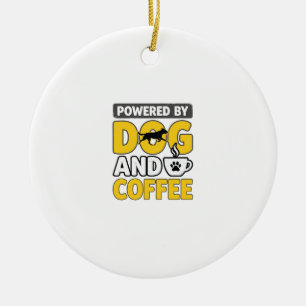 Angetrieben von Hund und Kaffee Vintage-Shirt-Desi Keramik Ornament